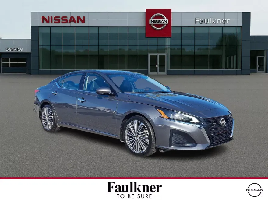 2024 Nissan Altima 2.5 SL photo 1