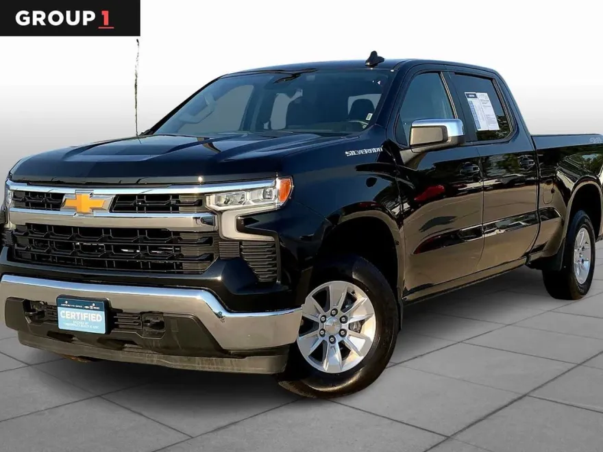 2024 Chevrolet Silverado 1500 LT photo 1