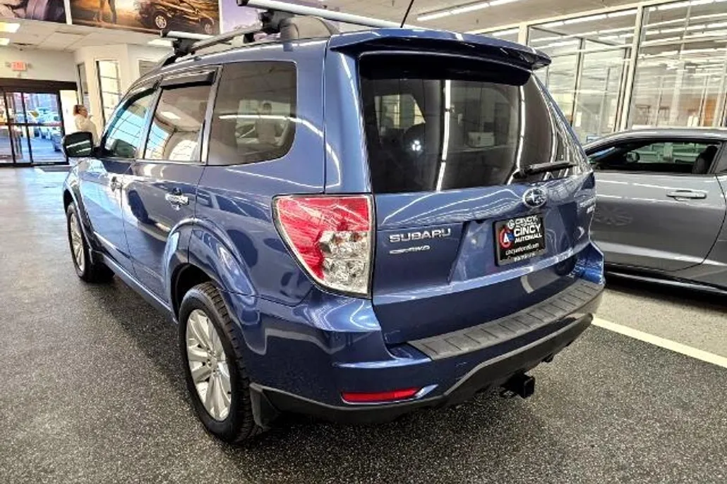 2013 Subaru Forester 2.5X Premium photo 1