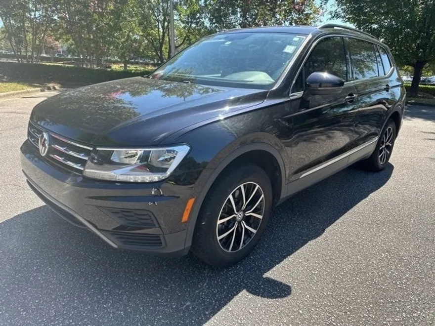 2021 Volkswagen Tiguan SE photo 1