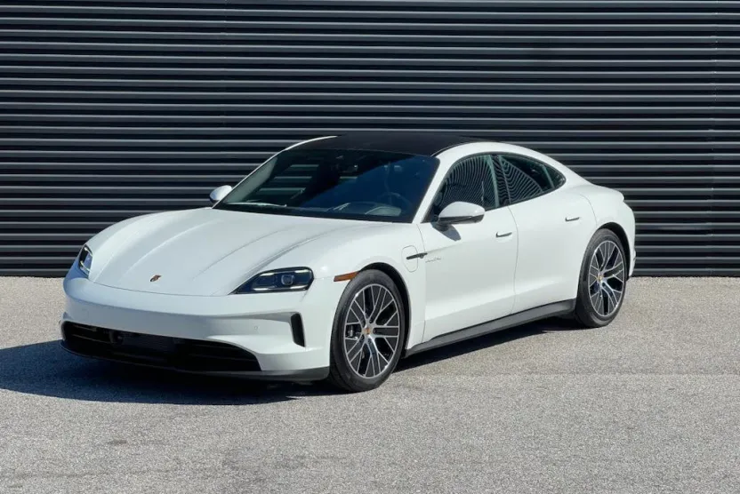2025 Porsche Taycan Base photo 1