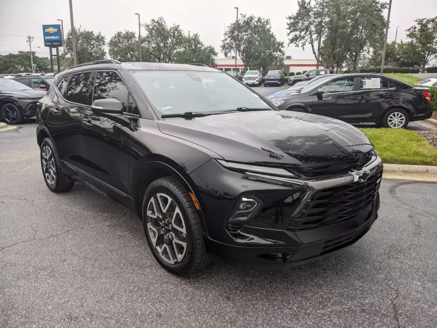 2024 Chevrolet Blazer RS photo 1