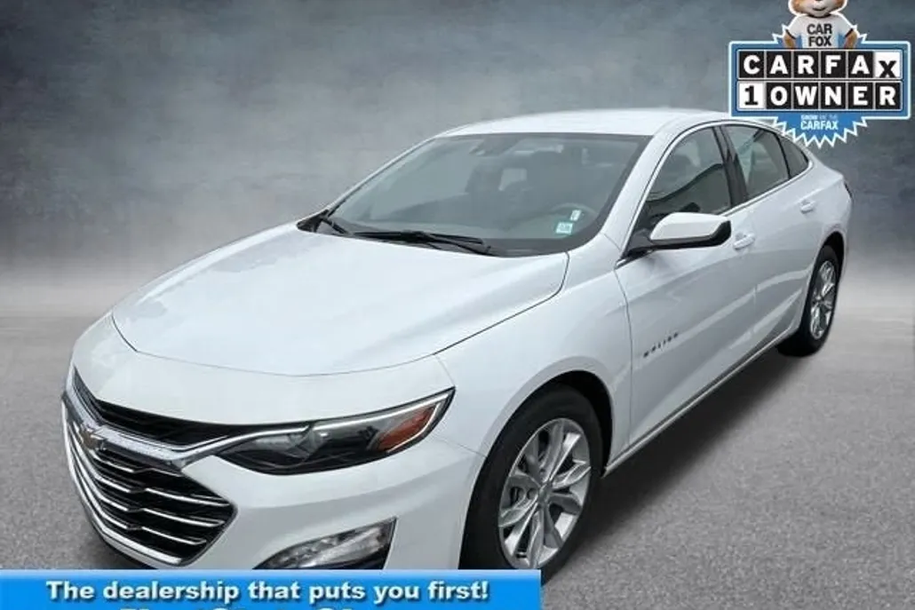 2025 Chevrolet Malibu 1LT photo 1