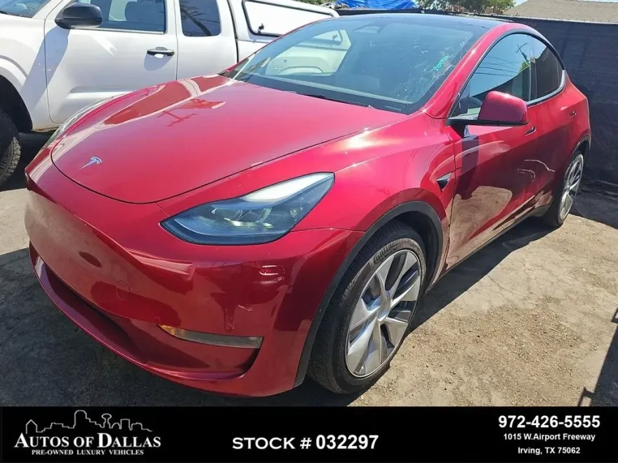2024 Tesla Model Y Long Range photo 1
