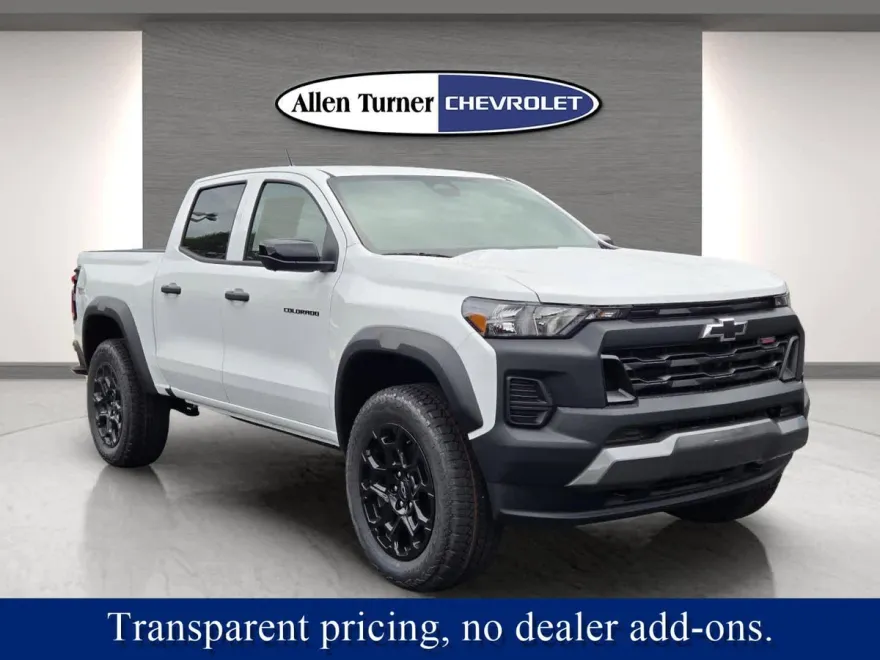 2026 Chevrolet Colorado Trail Boss photo 1
