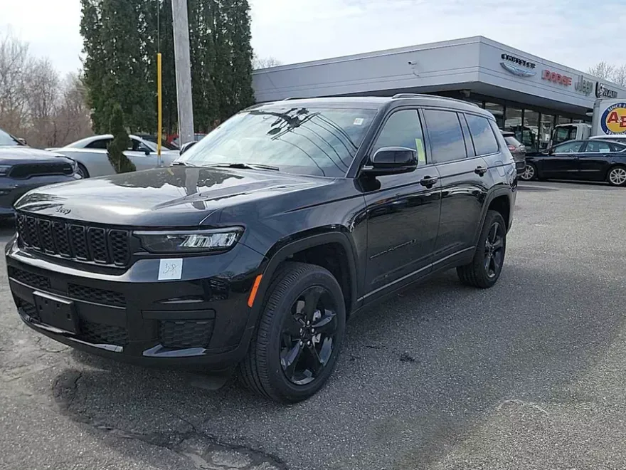 2025 Jeep Grand Cherokee Altitude X photo 1