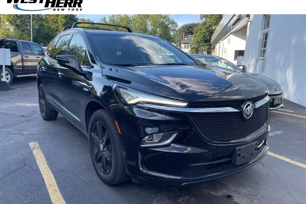 2023 Buick Enclave Essence photo 1