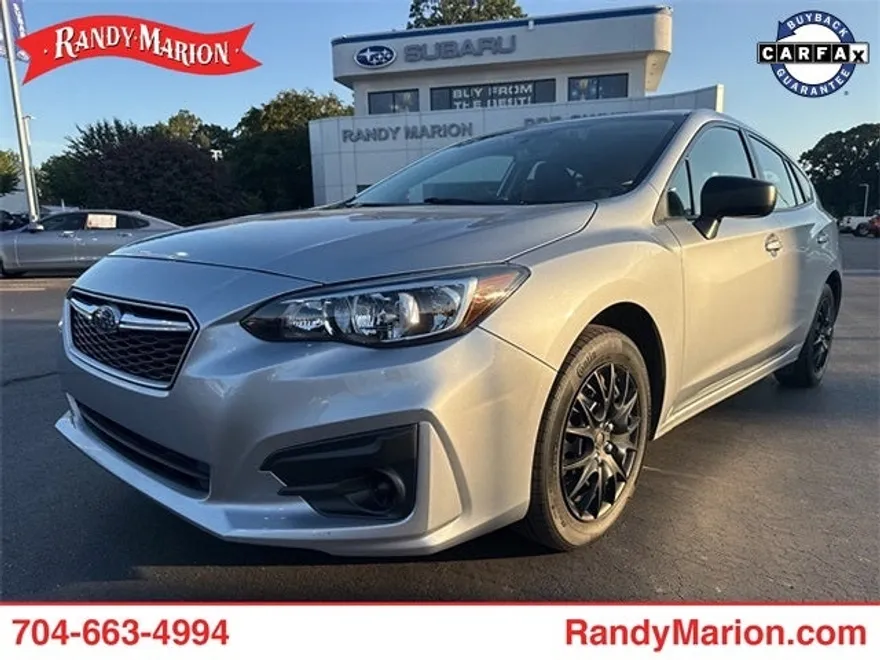 2019 Subaru Impreza 2.0i photo 1