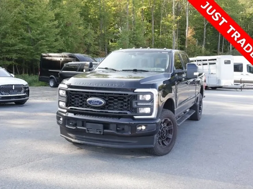 2023 Ford F-350 photo 1