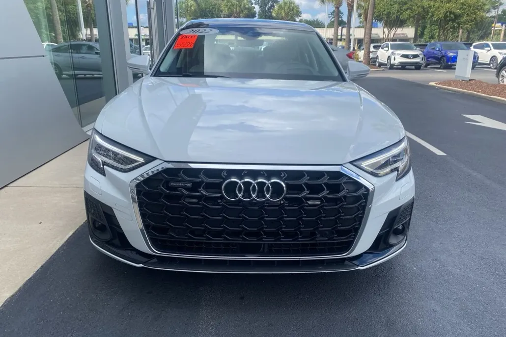 2022 Audi A8 L 55 photo 1