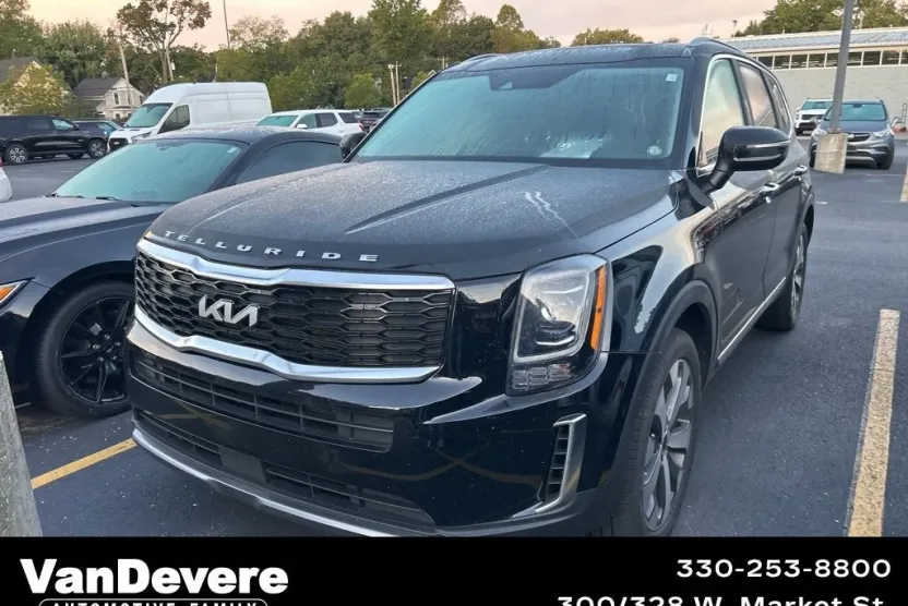 2022 Kia Telluride S photo 1