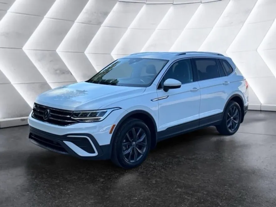 2022 Volkswagen Tiguan SE photo 1