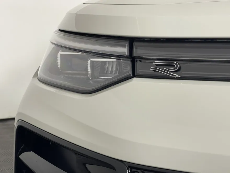 2025 Volkswagen Tiguan SE R-Line Black photo 1