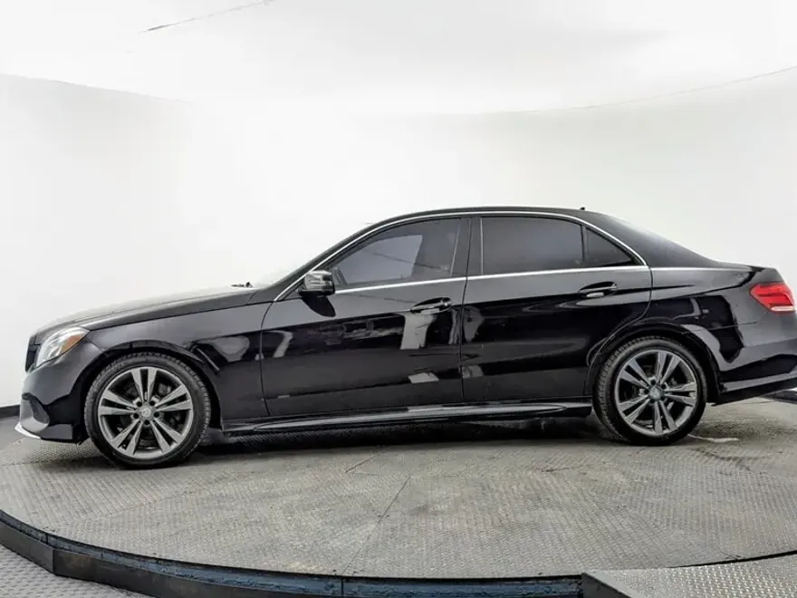 2016 Mercedes Benz E 350 Sport photo 1