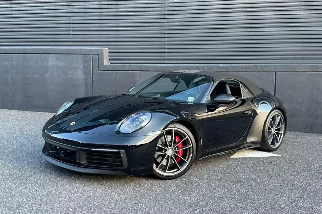 2021 Porsche 911 Cabriolet 4S 4 GTS photo 1
