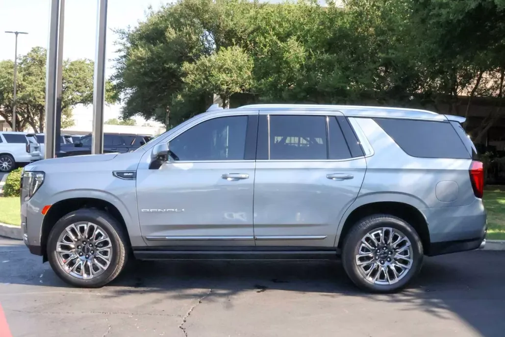 2023 Gmc Yukon Denali Ultimate photo 1