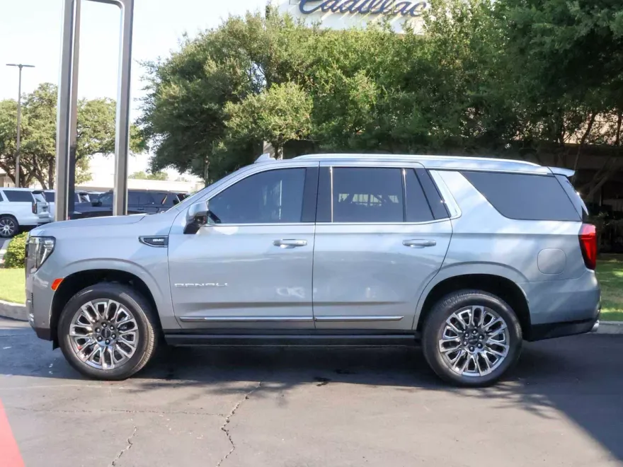 2023 Gmc Yukon Denali Ultimate photo 1