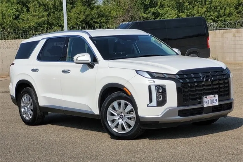2025 Hyundai Palisade SEL photo 1