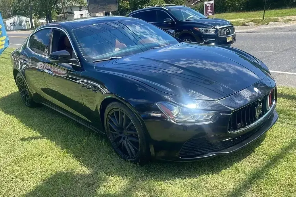 2017 Maserati Ghibli Q4 photo 1