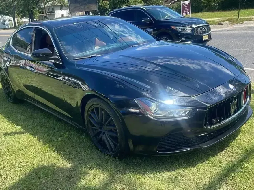 2017 Maserati Ghibli Q4 photo 1