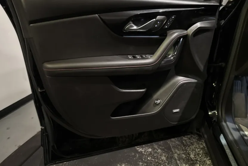 2023 Chevrolet Blazer RS photo 1