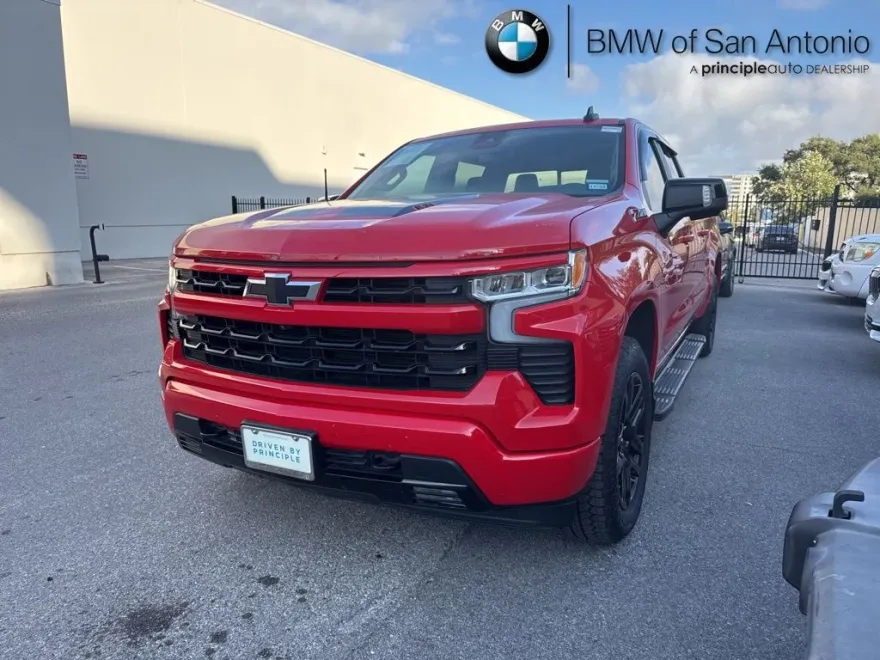 2022 Chevrolet Silverado 1500 RST photo 1