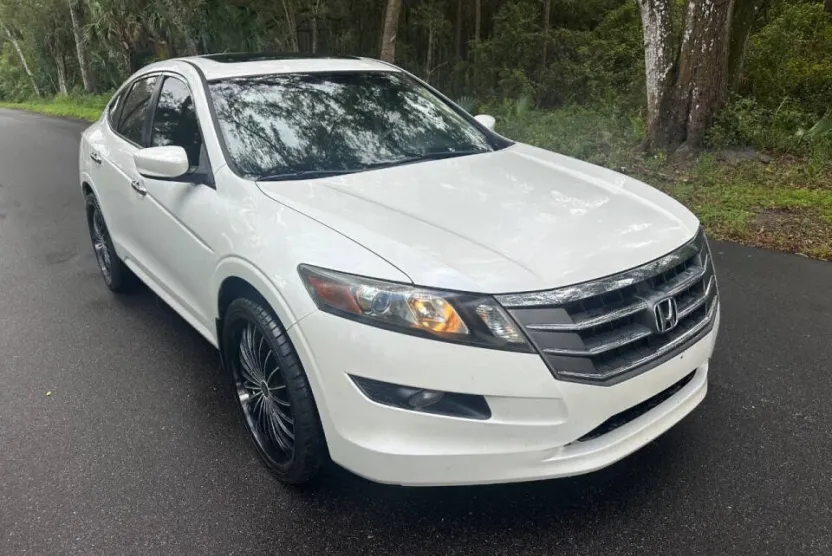 2010 Honda Crosstour EX photo 1