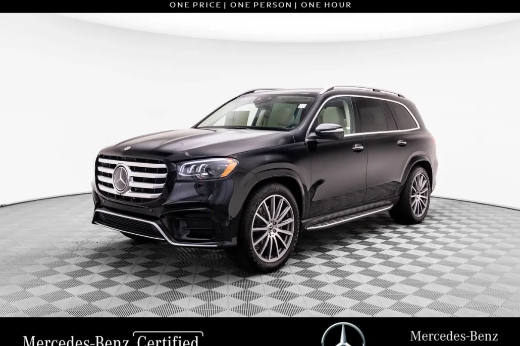 2025 Mercedes Benz GLS 450 4MATIC photo 1