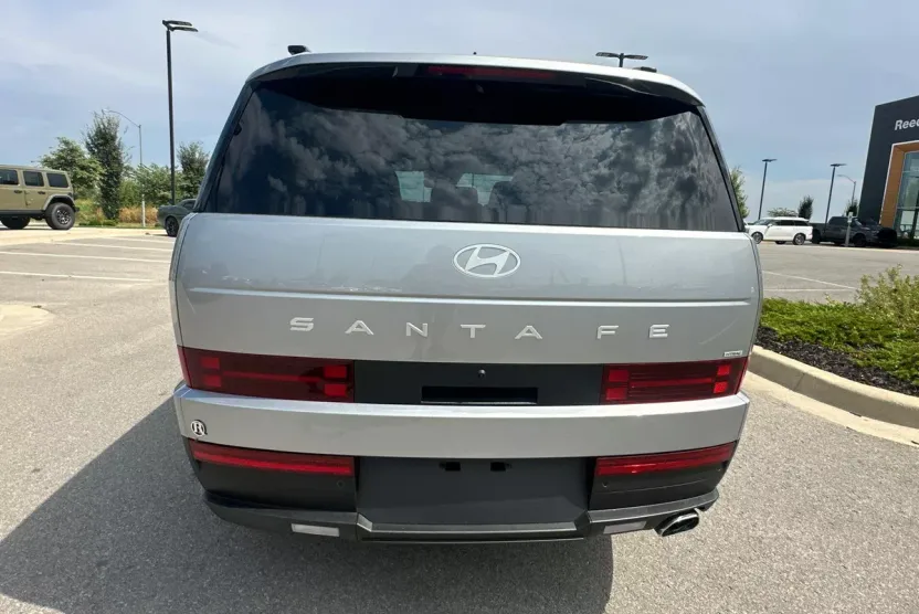 2026 Hyundai Santa Fe SEL photo 1