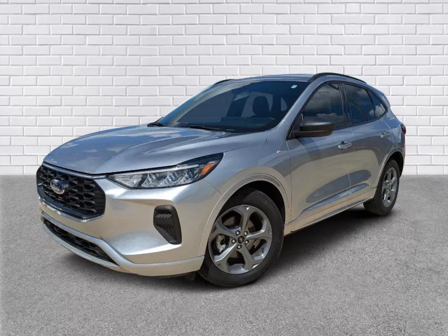 2023 Ford Escape ST-Line photo 1