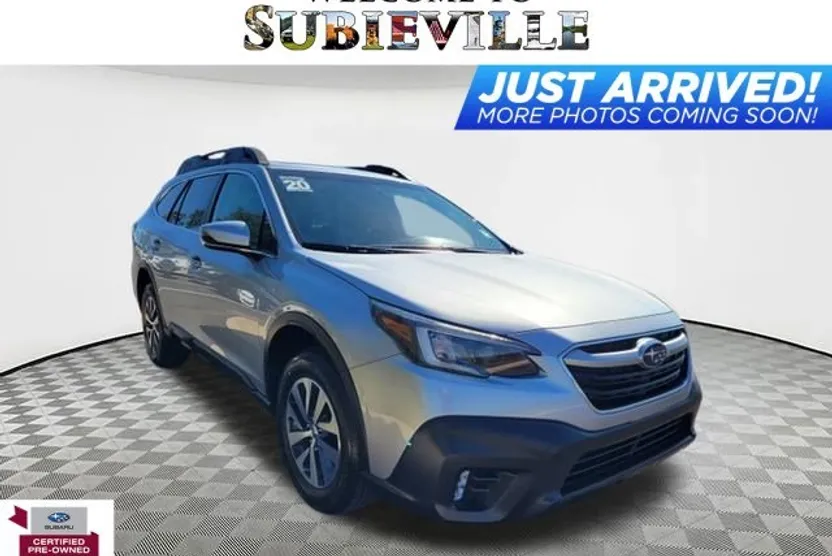 2020 Subaru Outback Premium photo 1