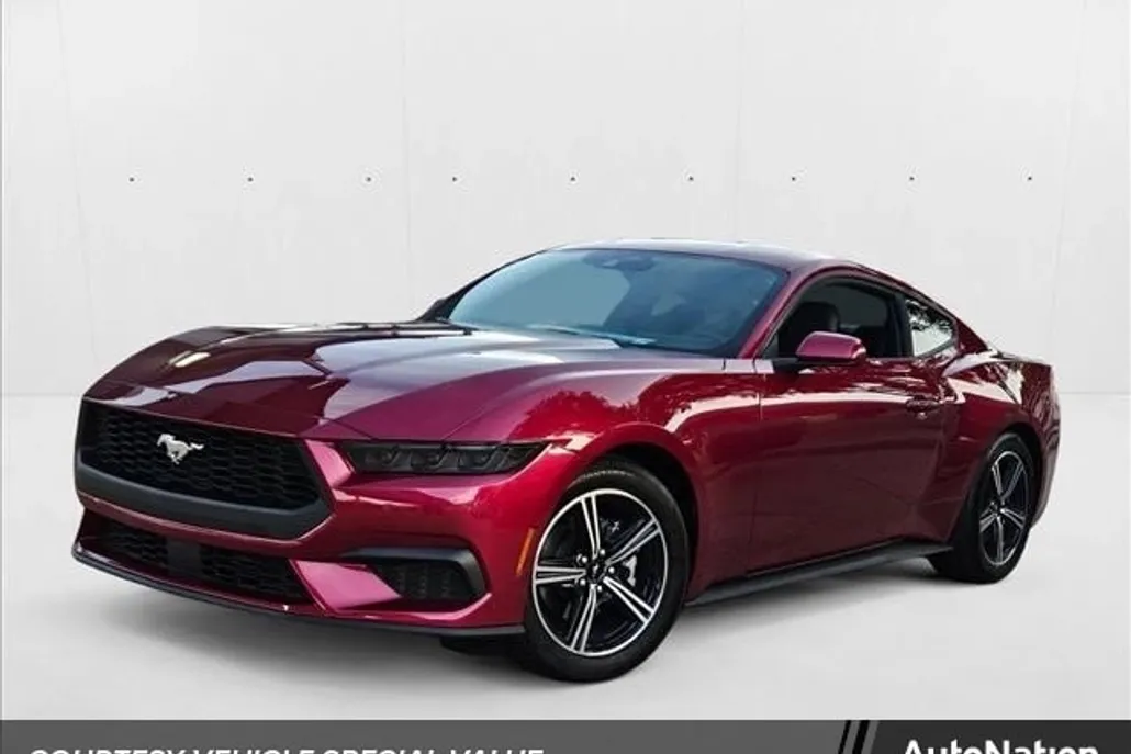 2025 Ford Mustang EcoBoost photo 1