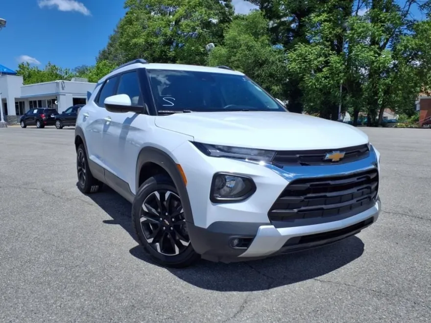 2023 Chevrolet Trailblazer LT photo 1