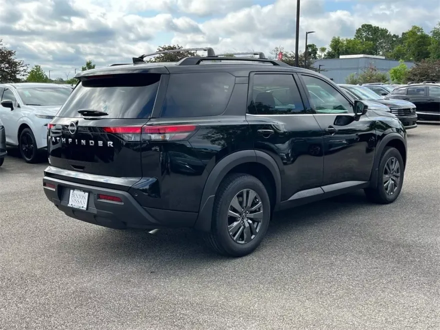 2025 Nissan Pathfinder SV photo 1