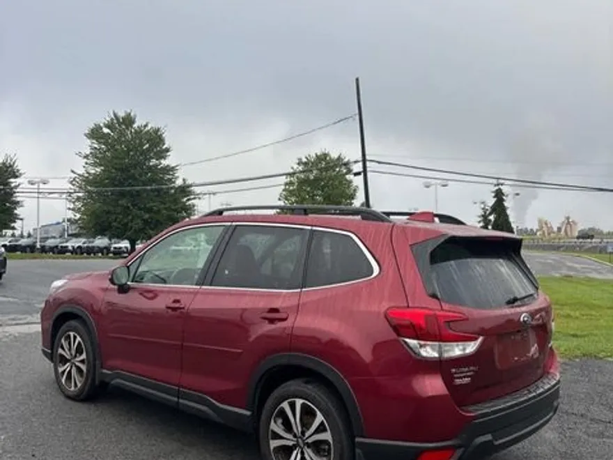 2021 Subaru Forester Limited photo 1