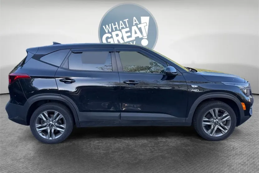 2021 Kia Seltos LX photo 1