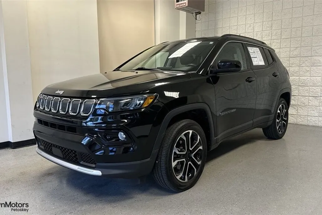 2022 Jeep Compass Limited photo 1