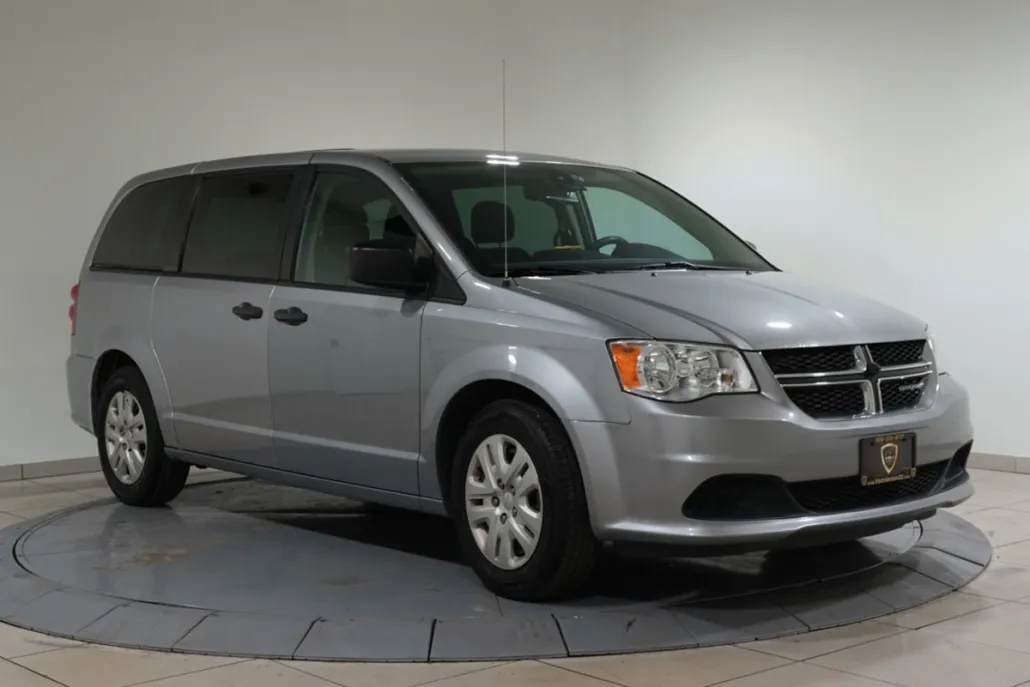 2019 Dodge Grand Caravan SE photo 1