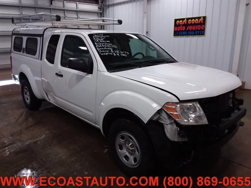 2017 Nissan Frontier S photo 1