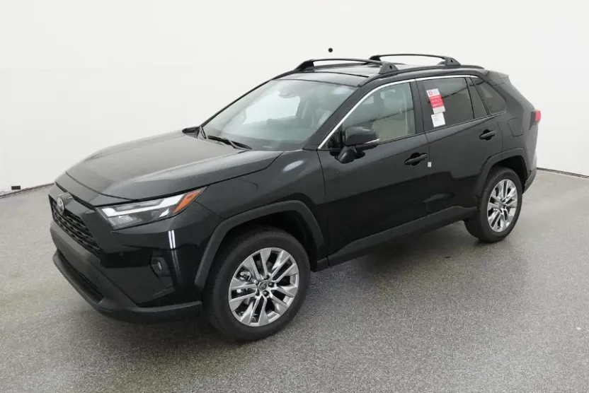 2025 Toyota RAV4 XLE Premium photo 1
