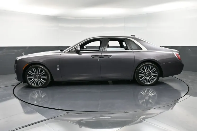 2023 Rolls Royce Ghost photo 1