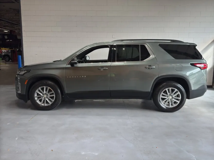 2022 Chevrolet Traverse Cloth photo 1
