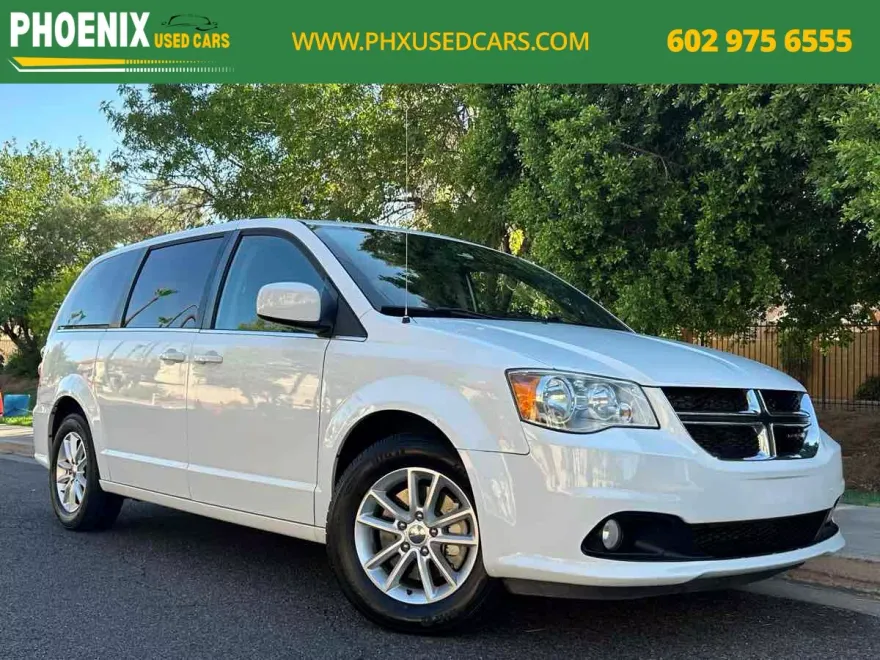 2018 Dodge Grand Caravan SXT photo 1