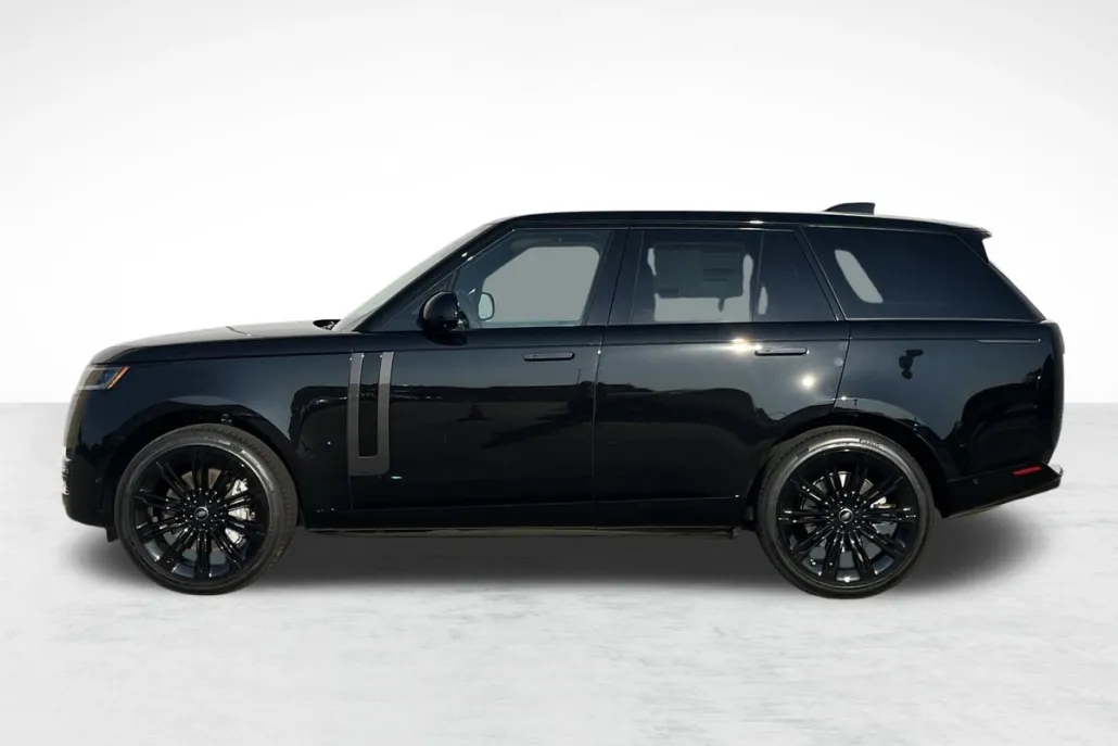 2025 Land Rover Range Rover SE photo 1