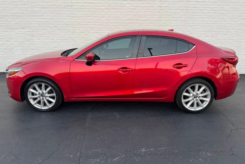 2017 Mazda Mazda3 Grand Touring photo 1