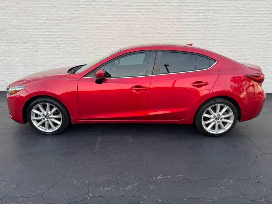 2017 Mazda Mazda3 Grand Touring photo 1