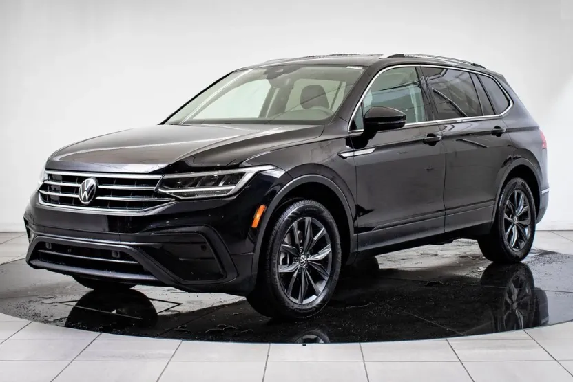 2022 Volkswagen Tiguan SE photo 1