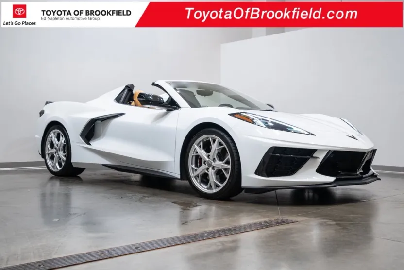 2022 Chevrolet Corvette Stingray 2LT photo 1