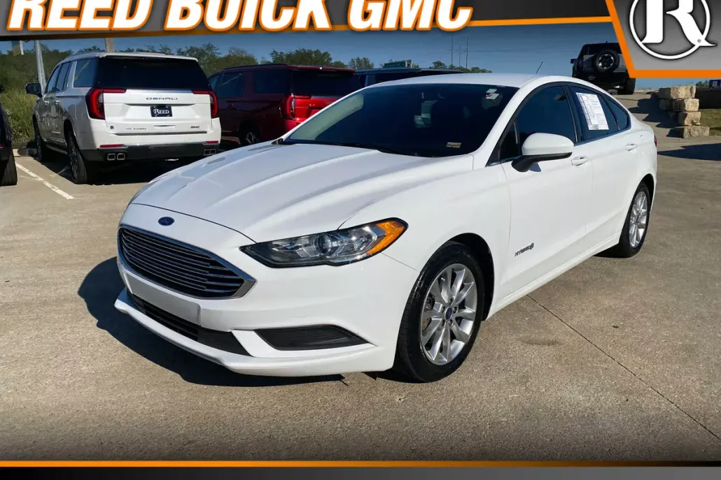 2017 Ford Fusion Hybrid SE photo 1