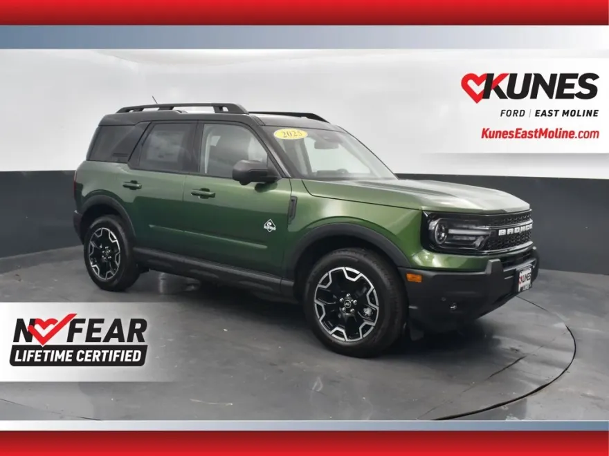 2025 Ford Bronco Sport Outer Banks photo 1
